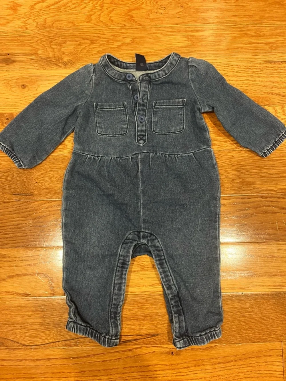 Baby GAP- denim romper